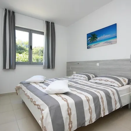 Donja Apartment *